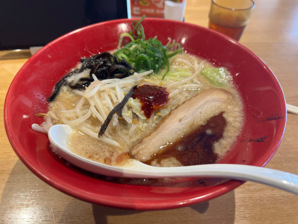 「野菜赤丸」@一風堂 浜松町スタンドの写真