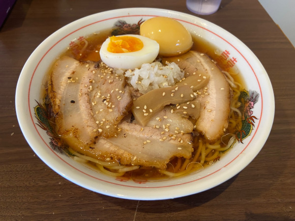 「冷やしチャーシュー麺、味玉(1200円)」@中華そば 鈴乃家の写真