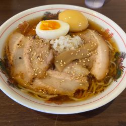 冷やしチャーシュー麺、味玉(1200円)