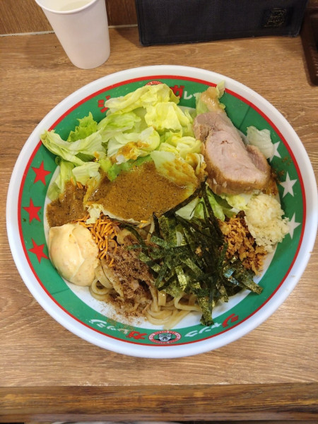 「冷しまぜそば」@ジャンクガレッジ 和光市駅南口店の写真