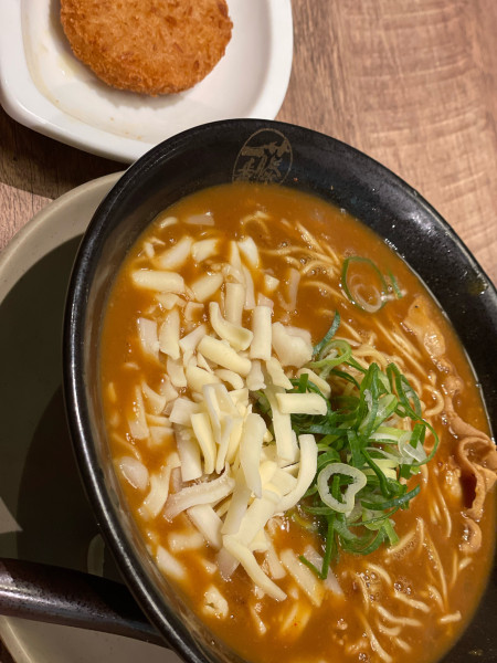 「チーズカレーラーメン」@らーめん 藤一番 柴田店の写真