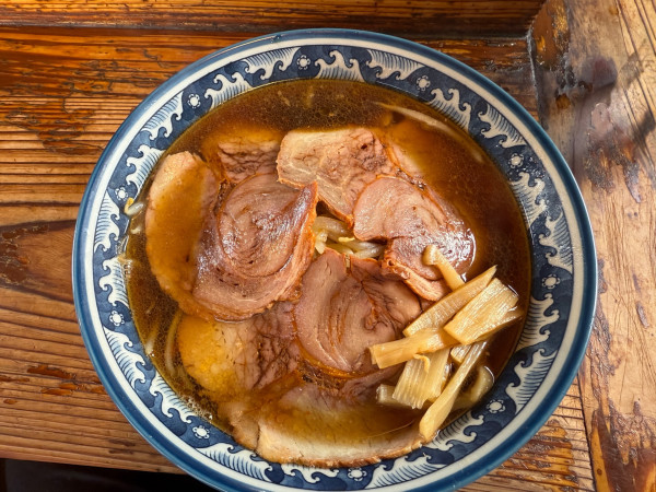 「正油チャーシュー麺1000円」@ラーメンログハウスの写真