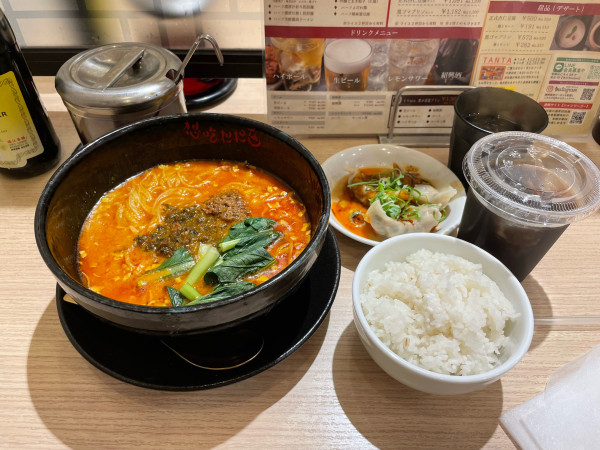 「担々麺セット1,820円」@想吃担担面 栄店の写真