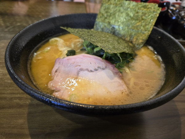 「ラーメン」@横浜家系らーめん 天王家 寒川総本店の写真