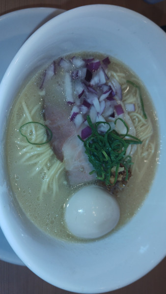 「特製塩鶏白湯麺」@らぁ麺はやし田 岩槻店の写真