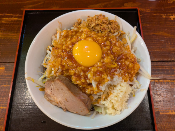 「汁なし小S＋ヤンニョム」@ラーメン富士松の写真