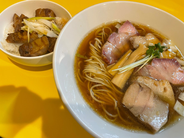 「醤油ラーメン+チャーシュー+チャーシュー丼(1700円)」@ラーメン ニュー松戸の写真