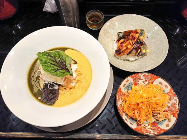 「【限定】冷製うにとみぞれ煮干、など」@トーキョーニューミクスチャーヌードル 八咫烏 CHIKARABOの写真