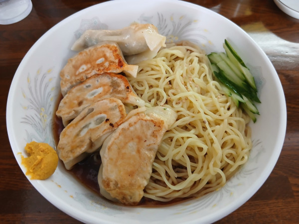 「ギョウザ冷メン 850円」@まんぷく亭の写真