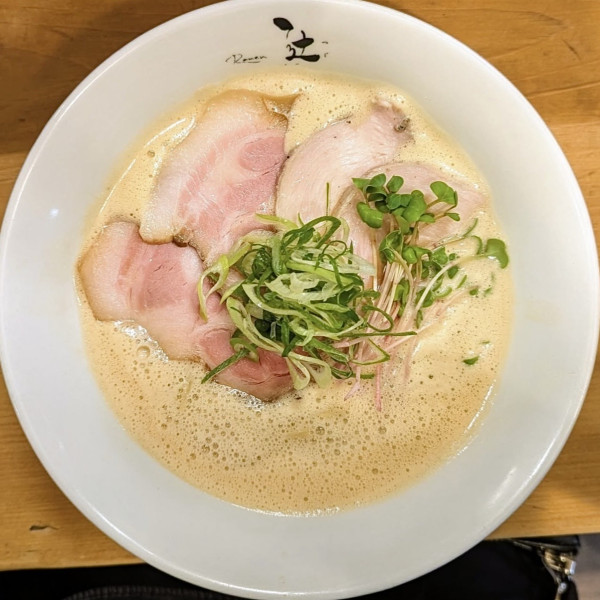 「鶏白湯醤油」@Ramen 辻の写真