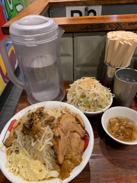 「雷味噌(特)+野菜マシマシ+アブラ」@雷 北松戸本店の写真