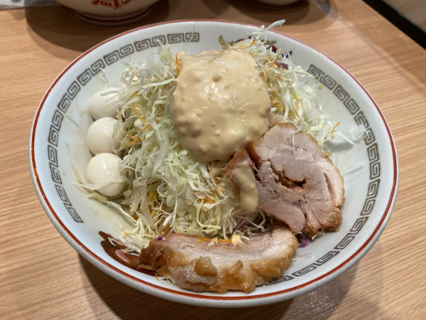 「冷やし中華 ミニ コールガリマヨ うずら」@豚山 環2下永谷店の写真