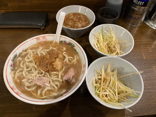 「ラーメン（豚抜き）+和えネギ×2」@男気らーめんアカギ 新田木崎店の写真