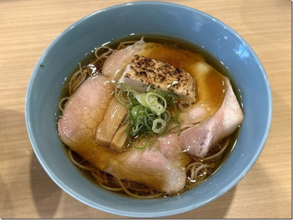 地鶏中華そば醤油（細麺）900円＋いわし丼550円
