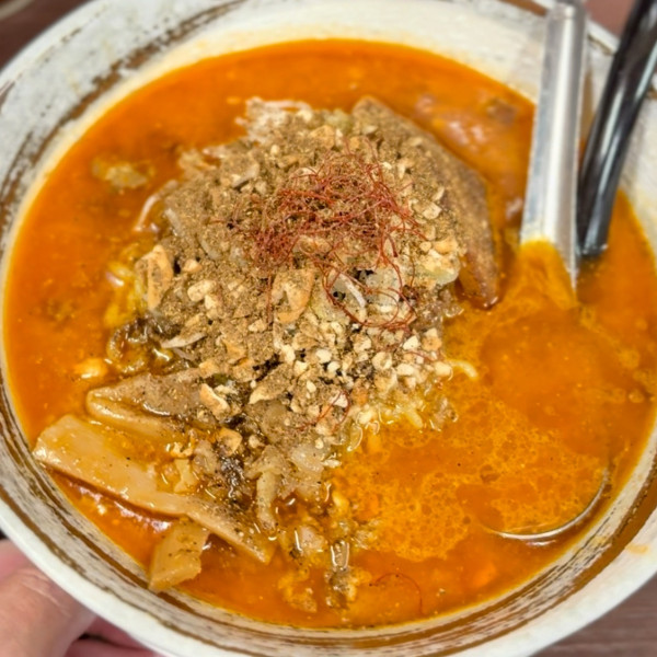 「【期間限定】担々麺¥1,100＋ザーチャー丼¥390」@麺屋とみよしの写真