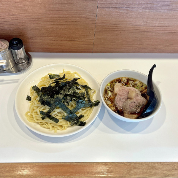 「ハーフチャーシューざるらぁめん」@らぁめん ほりうち 新橋店の写真