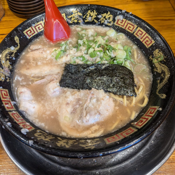 「とんこつラーメン」@無鉄砲 本店の写真