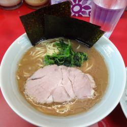 ラーメン850円硬、ライス、半ライス