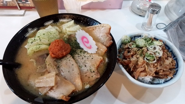 「みそちゃーしゅーめん」@らーめん 有頂天 EVOLUTIONの写真