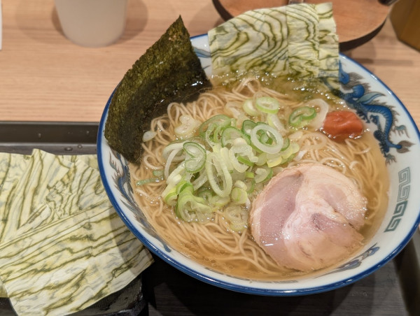 「昆布朝ラーメン」@舎鈴 KITTE大阪店の写真
