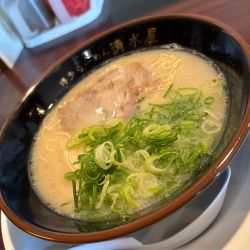 博多ラーメン＋替玉(半玉)