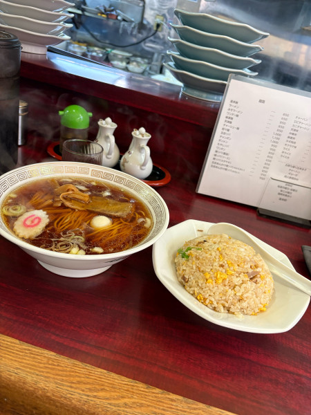 「ラーメンチャーハンセット」@中国料理 進来軒の写真
