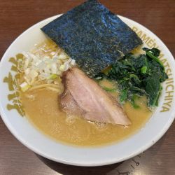 醤油豚骨らーめん並