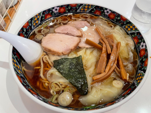 「大盛ワンタン麺」@春木屋 吉祥寺店の写真