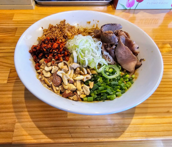 「坦々まぜそば」@麺道 六善の写真