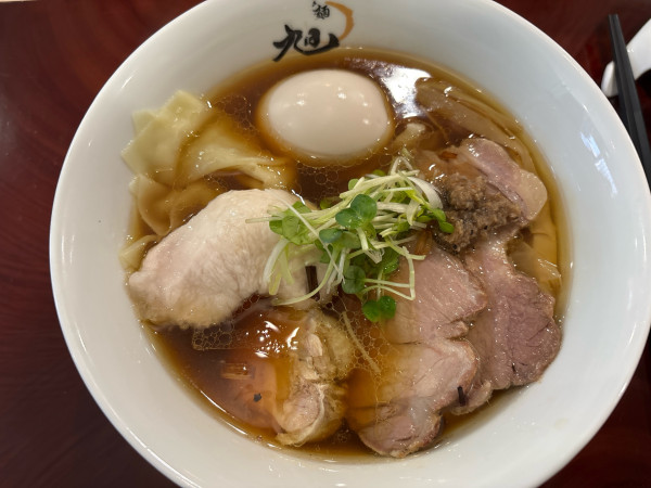 「特製醤油らぁ麺」@らぁ麺旭の写真