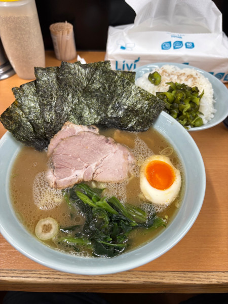 「特製らーめん」@横浜らーめん 武蔵家 綾瀬店の写真