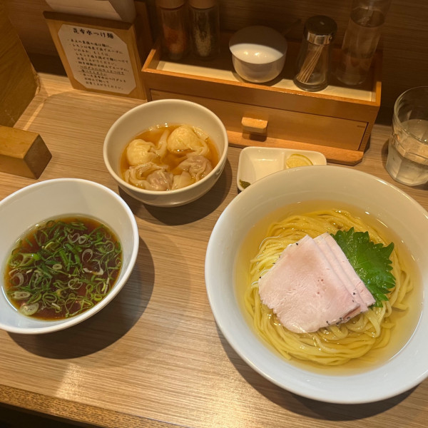 「昆布水つけ麺 二種のワンタン」@支那蕎麦 澤田の写真