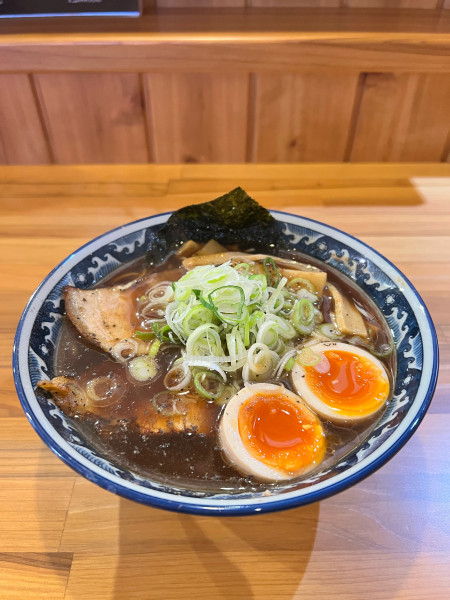 「中華そば味付け玉子入」@麺屋しらかわ 下呂温泉店の写真