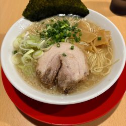 塩とんこつラーメン