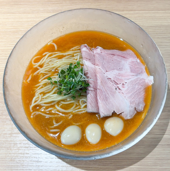「冷やしオマール海老ラーメン(玉ねぎ抜き、うずら増し)」@La Maison du Ramen ビスクの写真