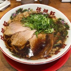 背脂黒醤油ラーメン