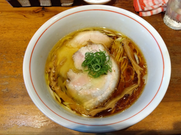 「醤油ラーメン」@ラーメン屋 トイ・ボックスの写真