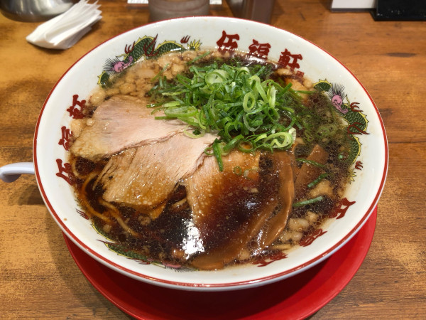 「背脂黒醤油ラーメン」@東京背脂黒醤油ラーメン 伍福軒 大宮店の写真