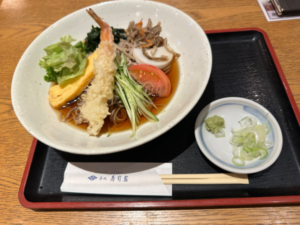 「冷やし五目そば（並盛）1,210円」@築地寿司岩 高崎高島屋店の写真