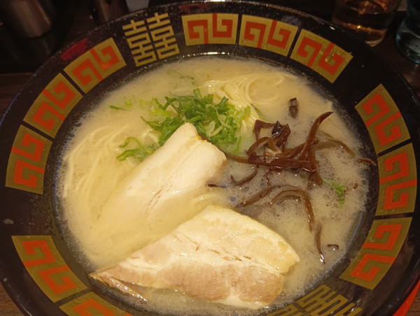 「豚骨ラーメン+etc」@焼鳥日高屋 神田西口店の写真