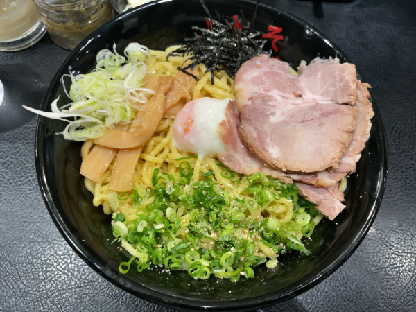 「油そばW盛+スペシャルトッピングB」@油そば 東京油組総本店 高円寺組の写真