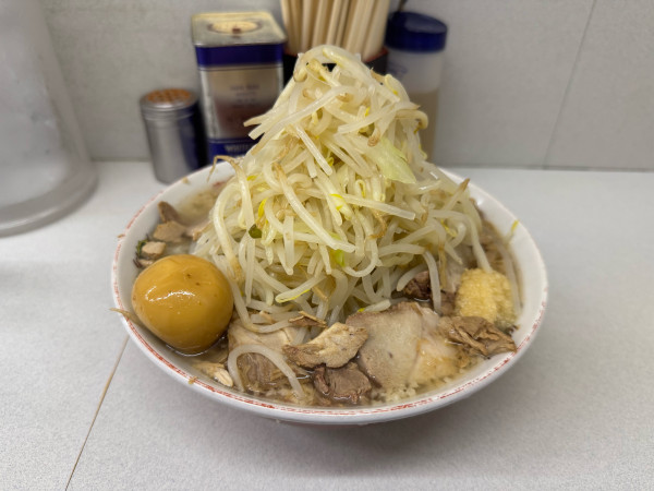 「普通盛り　チャーシュー入り」@ラーメン 神田店の写真