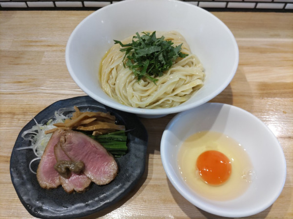 「冷やし鴨と鶏の油ソバ」@中華ソバ ビリケンの写真