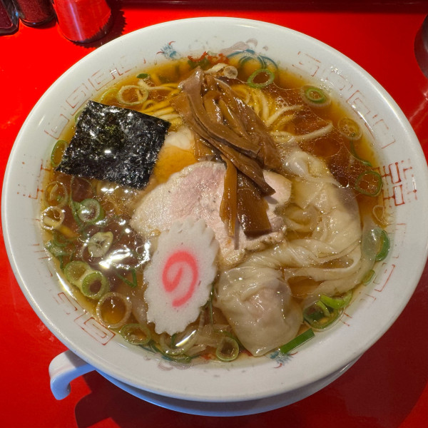 「ワンタン麺」@マルフル食堂 市役所通り店の写真