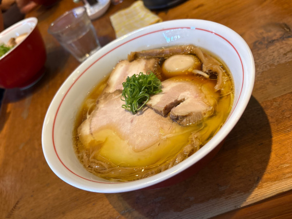 「特製醤油ラーメン(ロース増し)」@ラーメン屋 トイ・ボックスの写真
