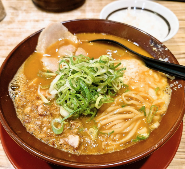 「期間限定 チーズカレー+白ごはん」@ラーメン横綱 柏店の写真