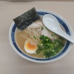 塩とんこつラーメン