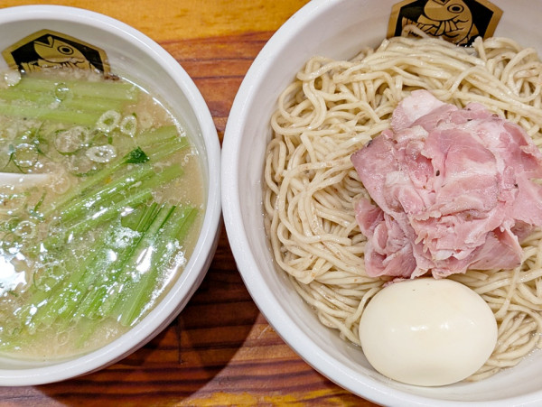 「昆布水真鯛つけ麺＋味玉」@真鯛らーめん 麺魚の写真