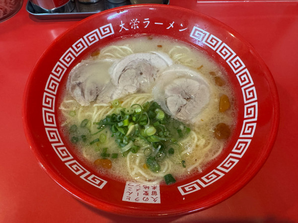 「とん骨ラーメン　790円」@大栄ラーメンの写真