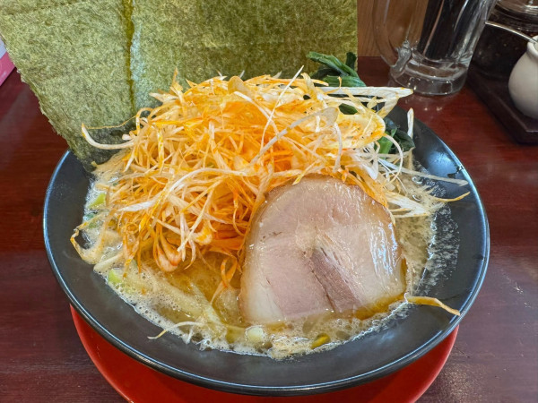 「ネギラーメン」@横浜家系ラーメン 旭家の写真